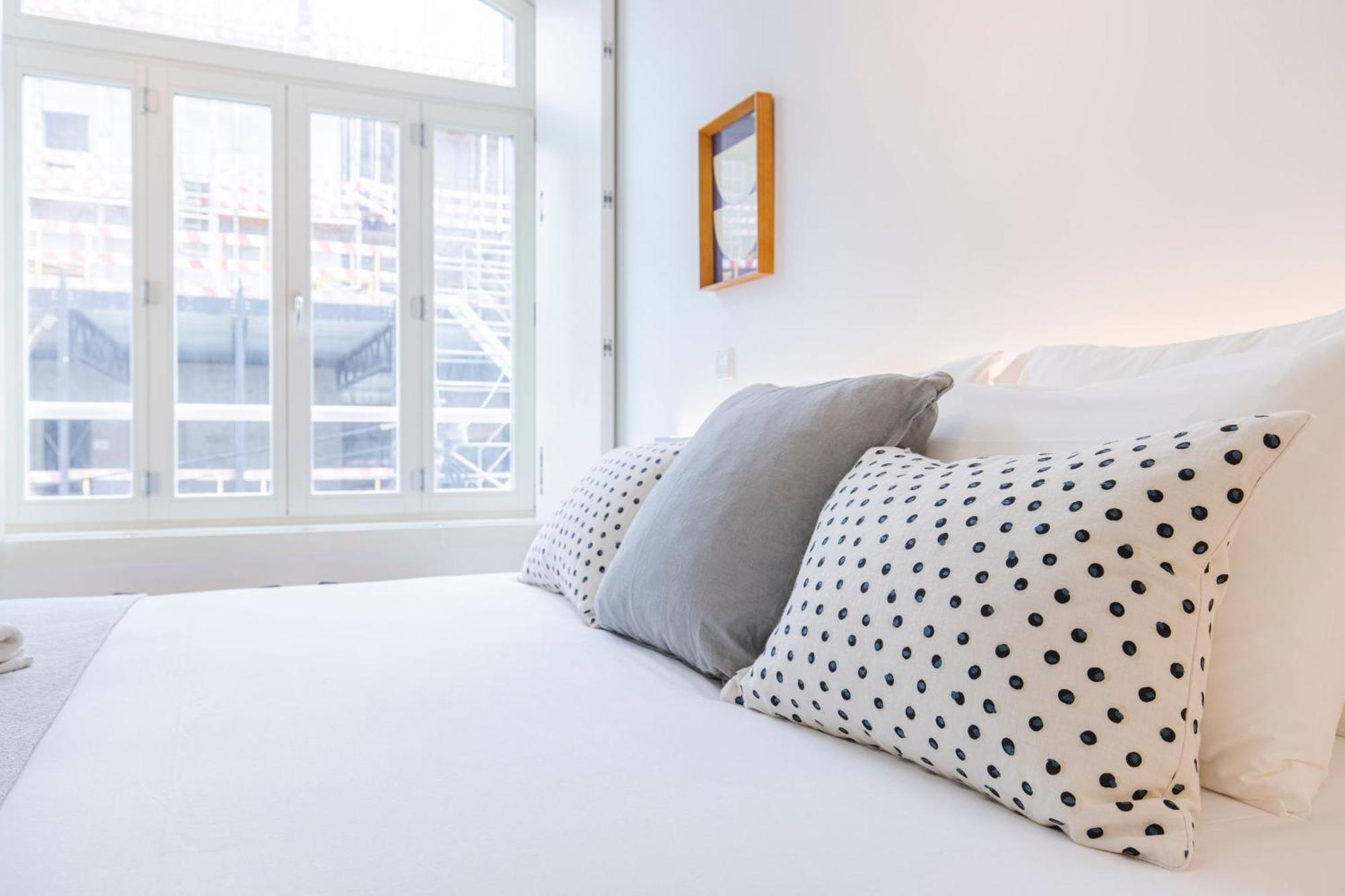 Modern Rustic Flat In Santos By Lovelystay Lisboa Exteriör bild