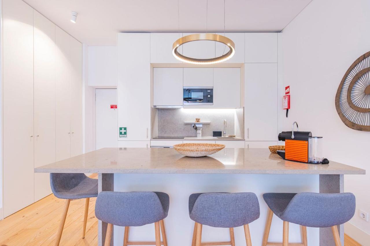Modern Rustic Flat In Santos By Lovelystay Lisboa Exteriör bild