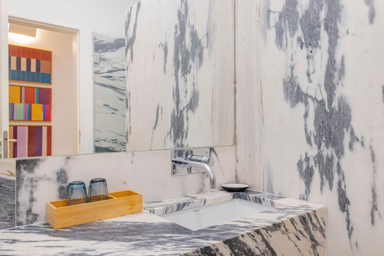 Modern Rustic Flat In Santos By Lovelystay Lisboa Exteriör bild