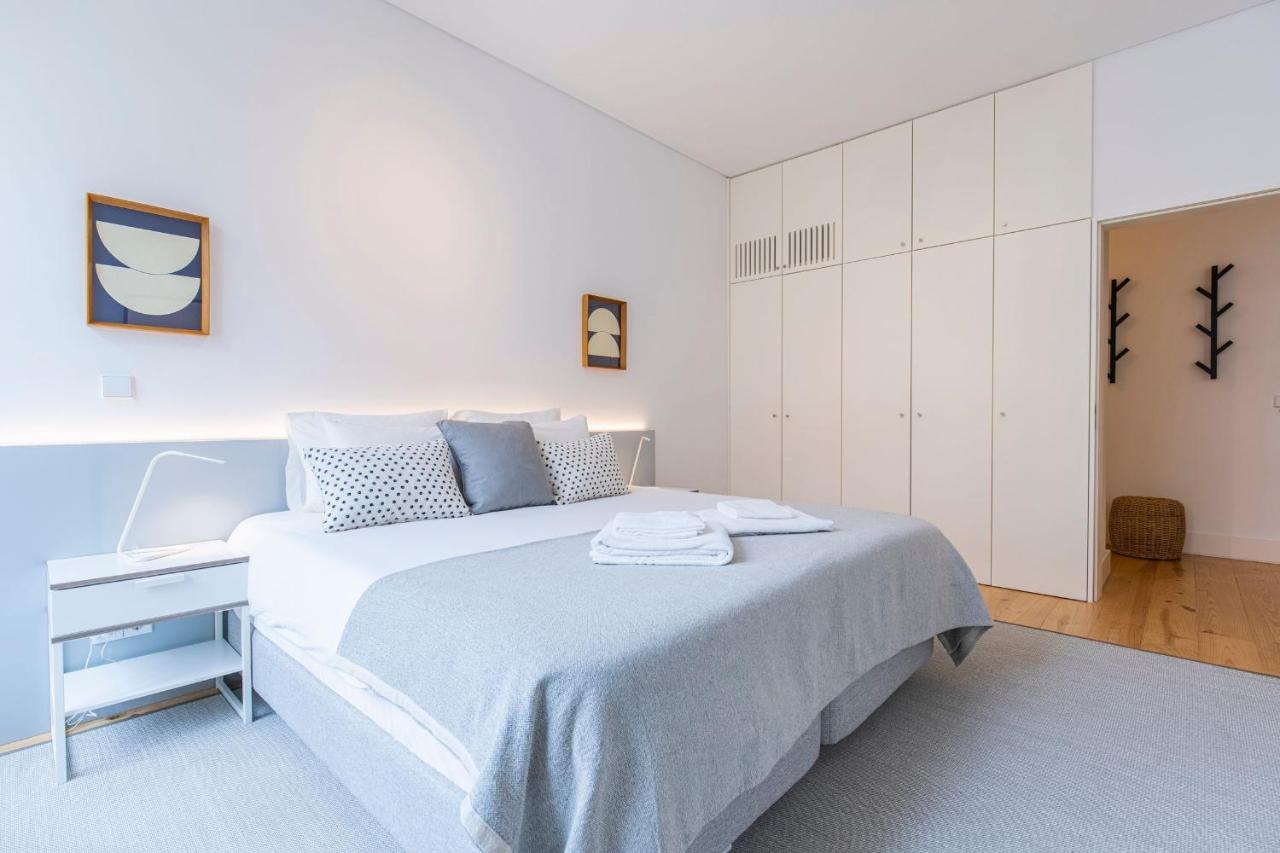Modern Rustic Flat In Santos By Lovelystay Lisboa Exteriör bild